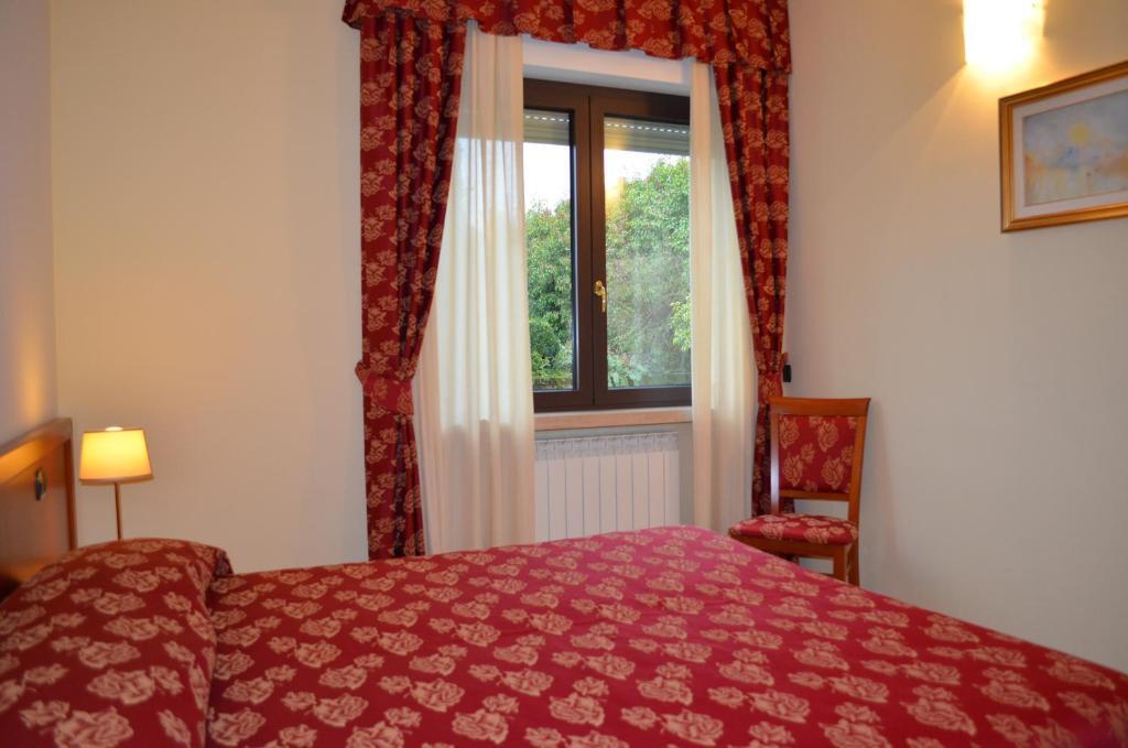 Hotel Olioso Peschiera del Garda Zimmer foto