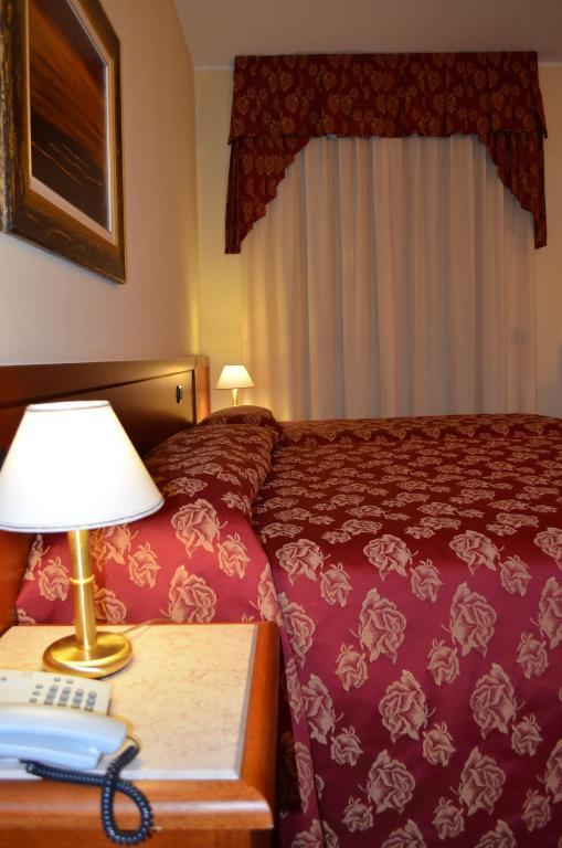 Hotel Olioso Peschiera del Garda Zimmer foto