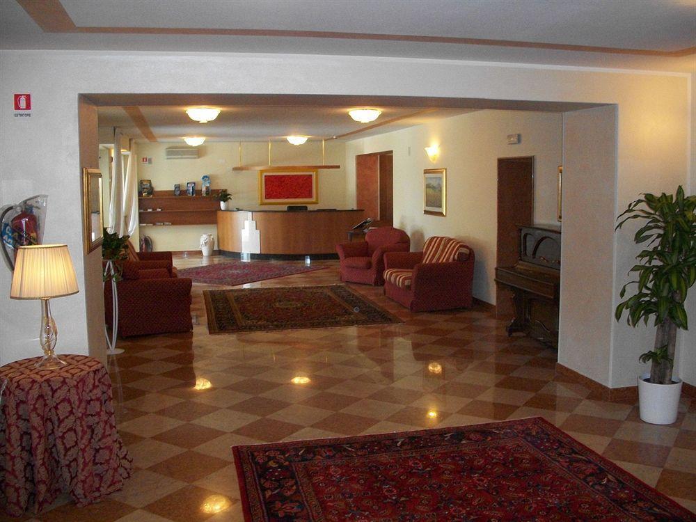 Hotel Olioso Peschiera del Garda Exterior foto